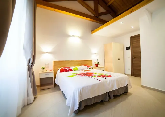 住宿加早餐酒店 Marsico 法勒纳